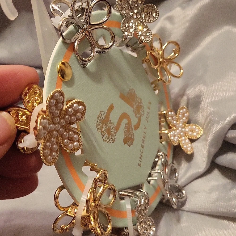 Sincerly Jules Gold and Silver Floral Gem Pearl Detail Hair Clips Bnwt Lp